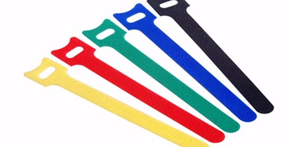 彩色魔术贴扎带一般使用多久会掉色？